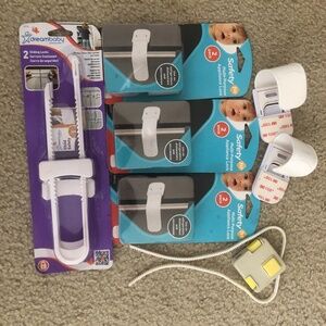 Safety locks/child safety locks